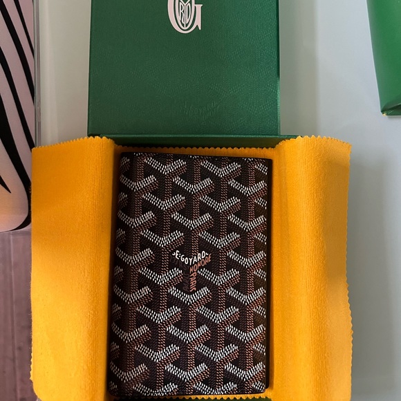 Goyard Grenelle Passport Cover - brand new - Picture 2 of 8